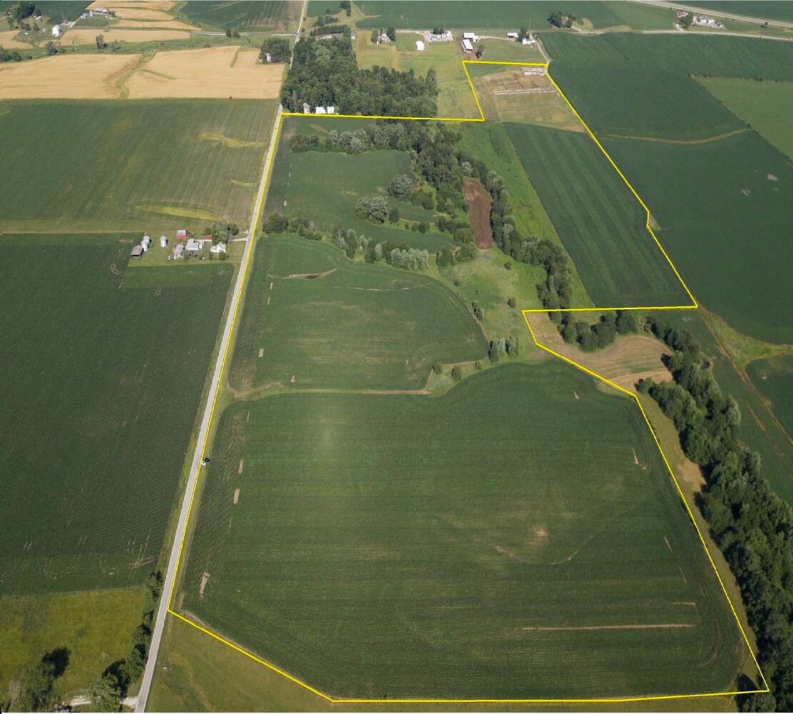 98.43 Acres of Agricultural Land for Sale in Roseville, Illinois