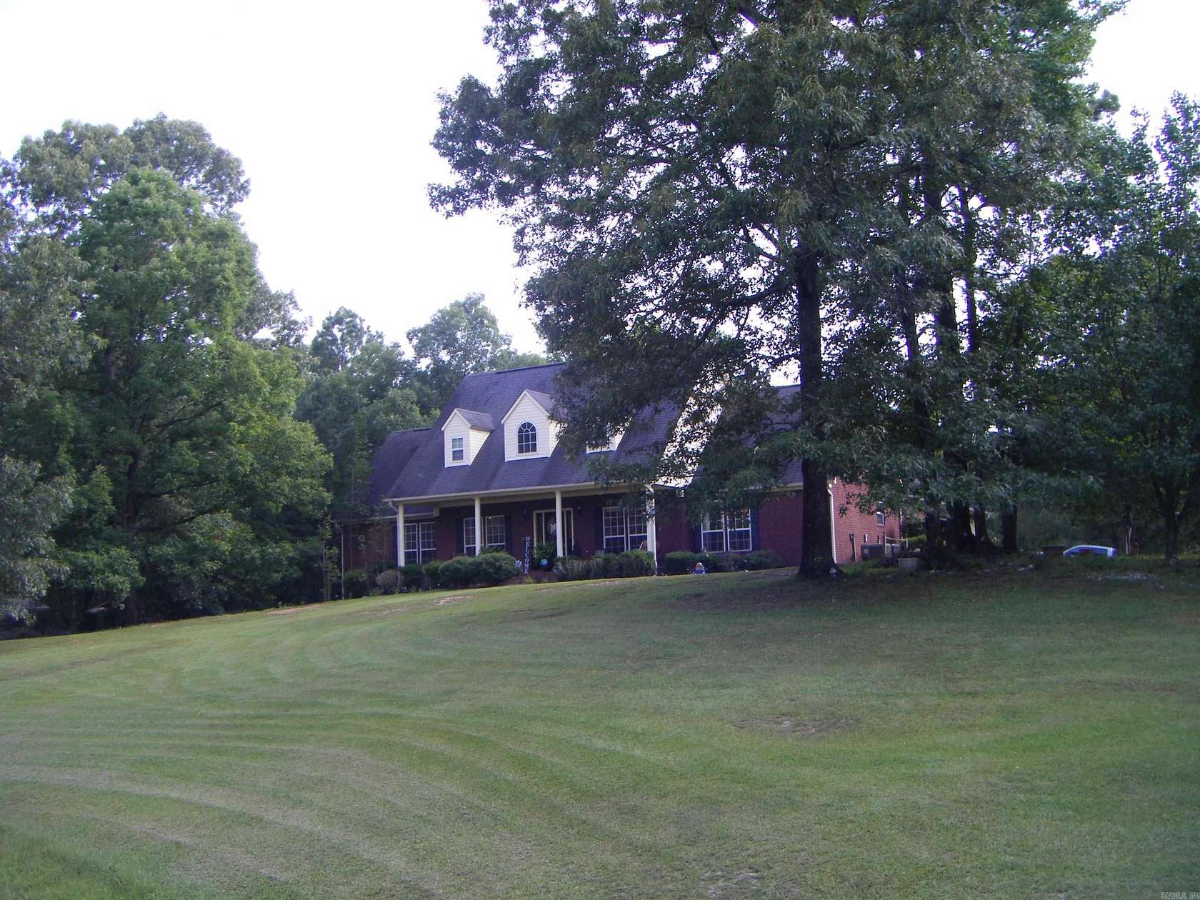 3.86 Acres of Residential Land with Home for Sale in Arkadelphia, Arkansas