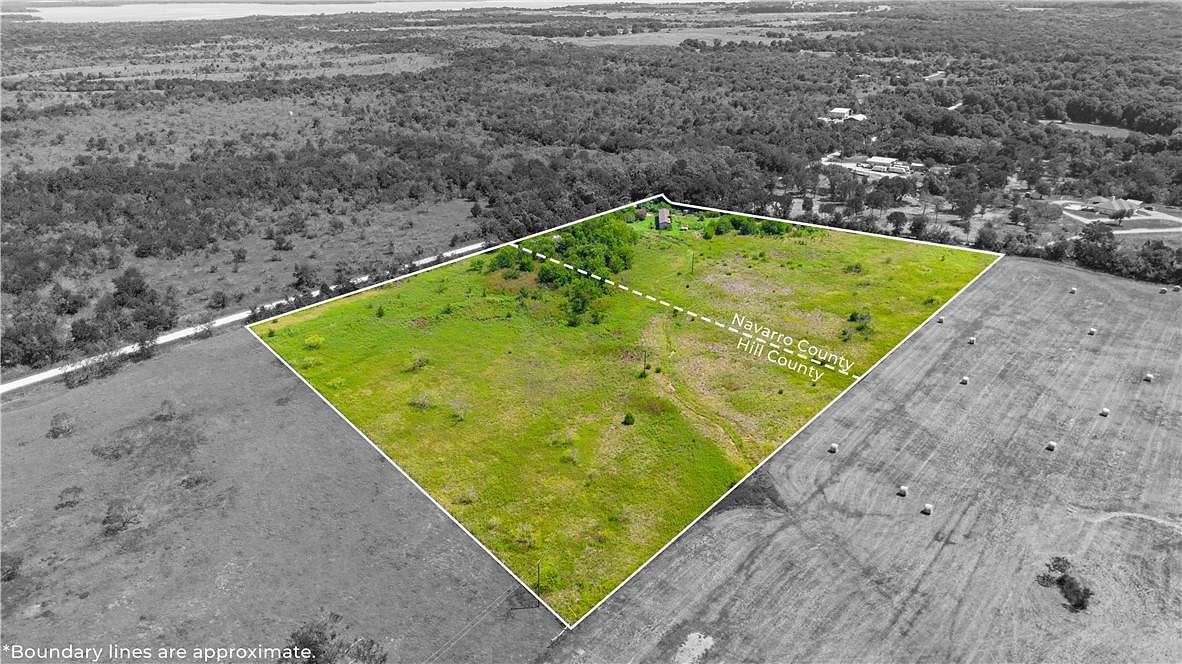 2.656 Acres of Residential Land with Home for Sale in Hubbard, Texas