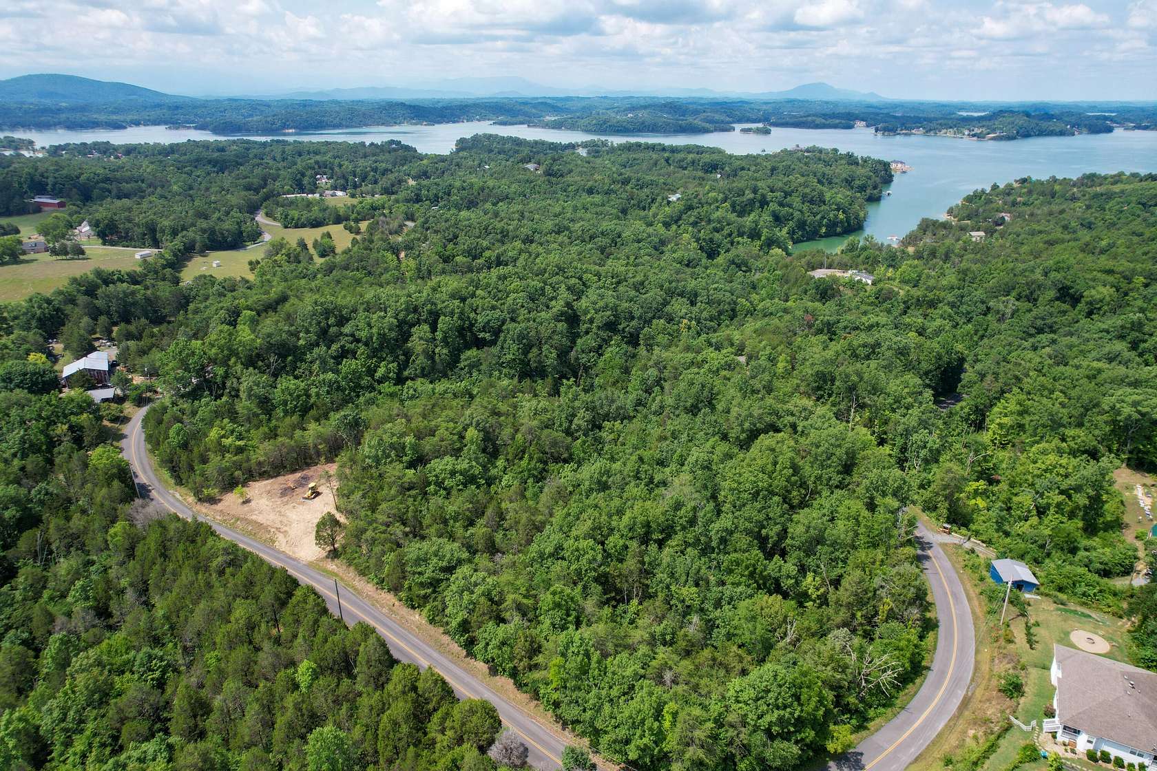 16.69 Acres of Recreational Land for Sale in Dandridge, Tennessee