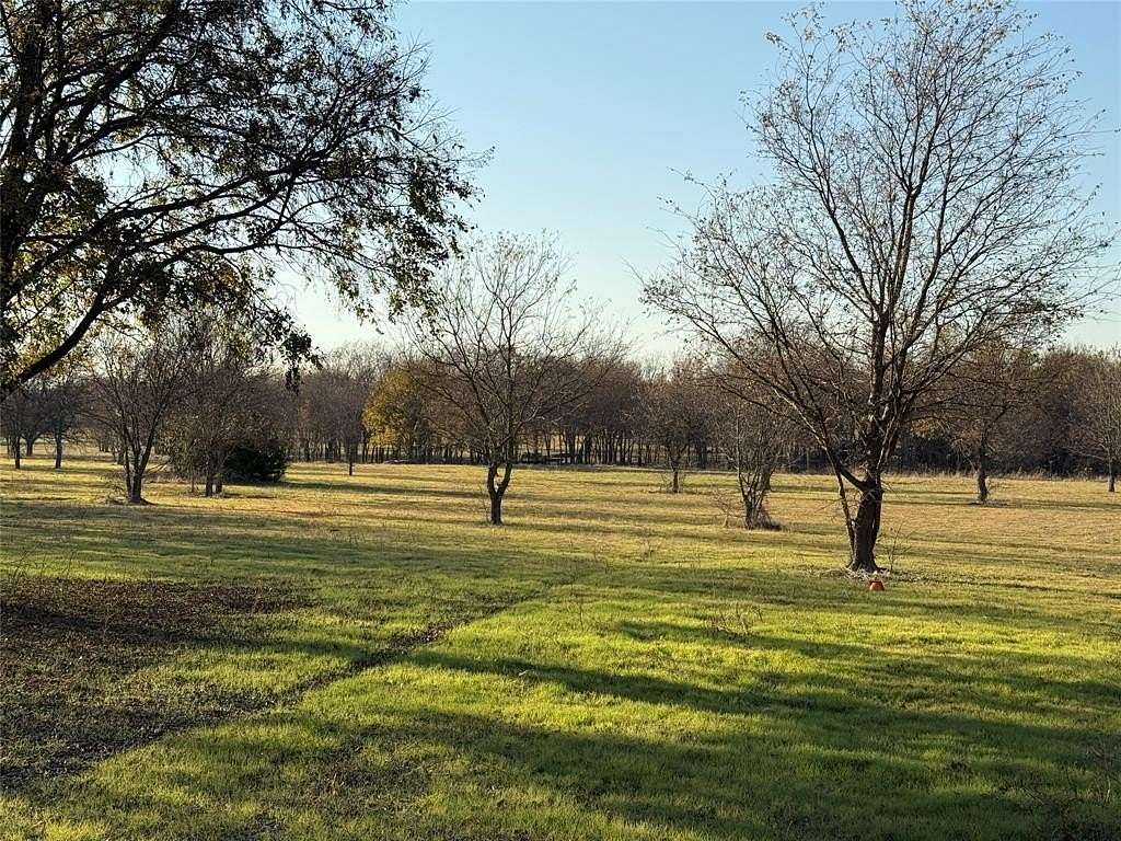 2.68 Acres of Residential Land with Home for Sale in New Fairview, Texas