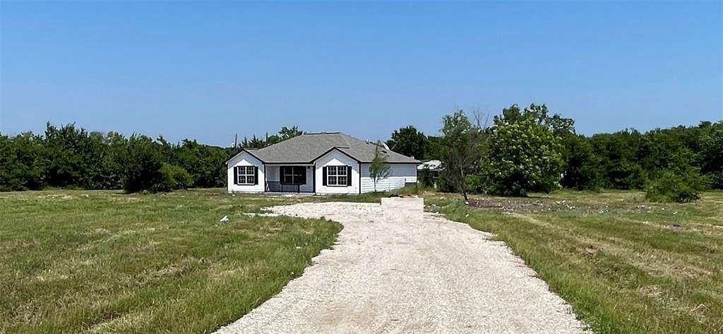 8.264 Acres of Residential Land with Home for Sale in Quinlan, Texas