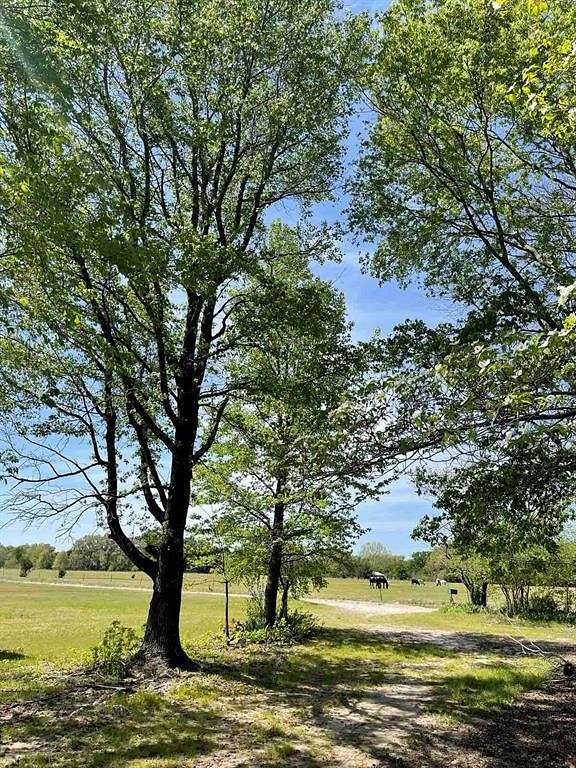 4.48 Acres of Residential Land with Home for Sale in Porum, Oklahoma