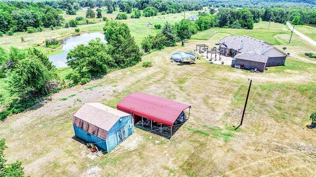 31.54 Acres of Agricultural Land with Home for Sale in Whitesboro, Texas