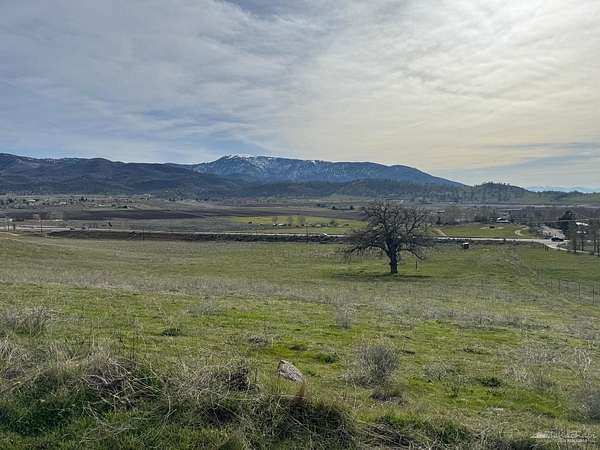 20 Acres of Land for Sale in Tehachapi, California