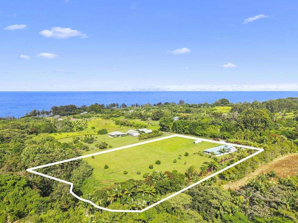 5.65 Acres of Residential Land with Home for Sale in Pepeekeo, Hawaii