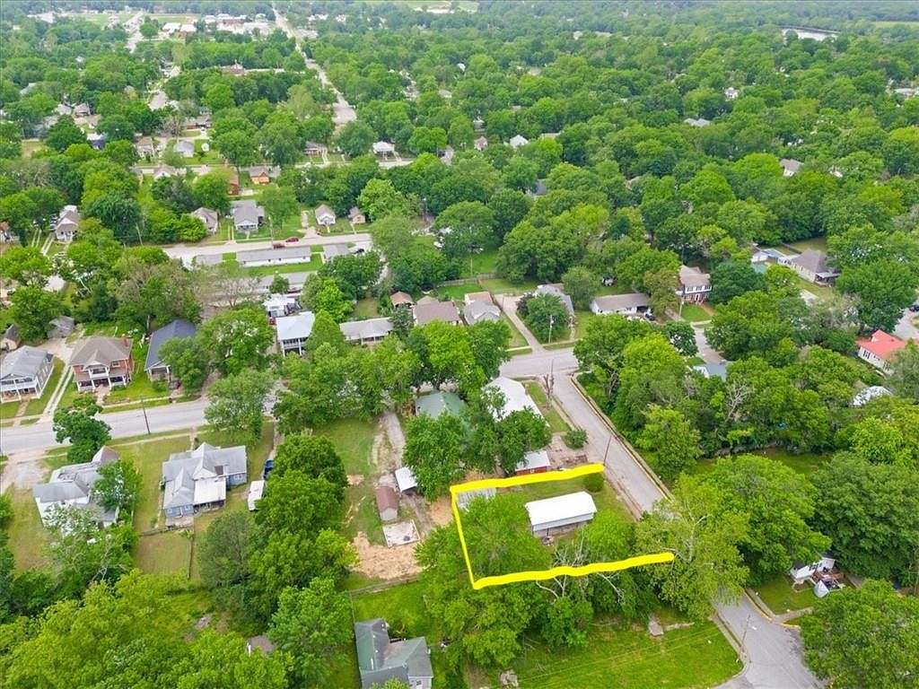 0.3 Acres of Residential Land for Sale in Nevada, Missouri