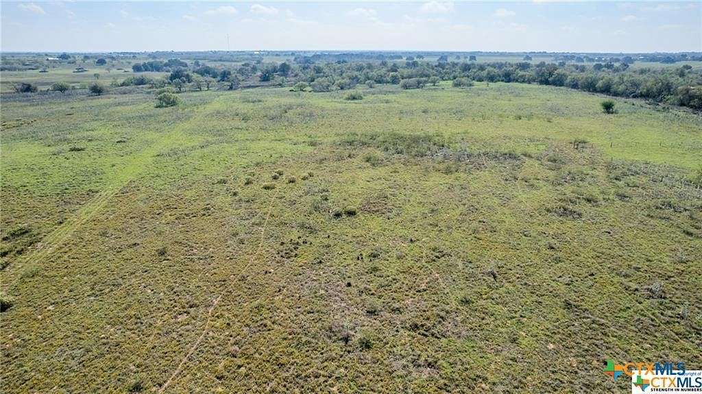 7.88 Acres of Residential Land for Sale in Floresville, Texas