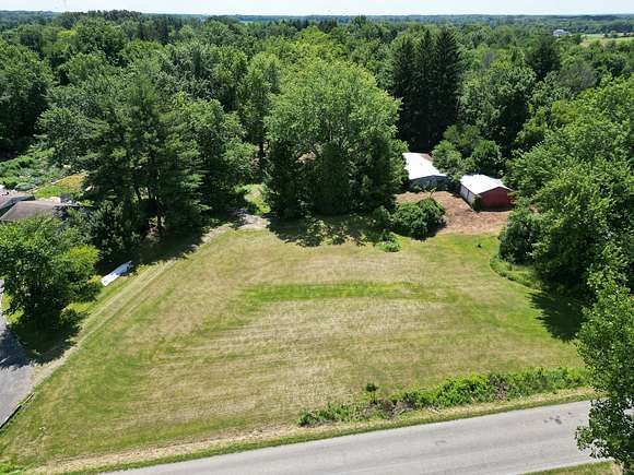 4.6 Acres of Improved Residential Land for Auction in Marengo, Ohio