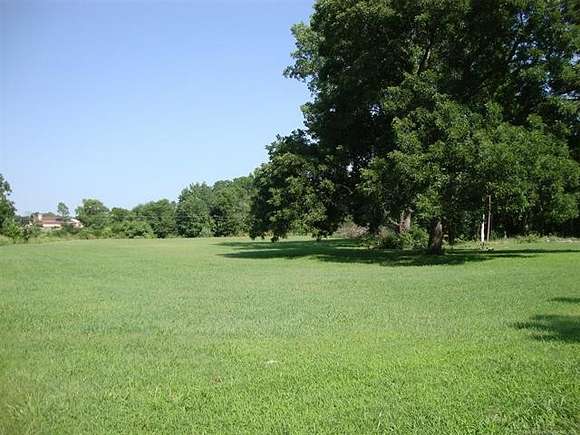 1.653 Acres of Residential Land for Sale in Okmulgee, Oklahoma