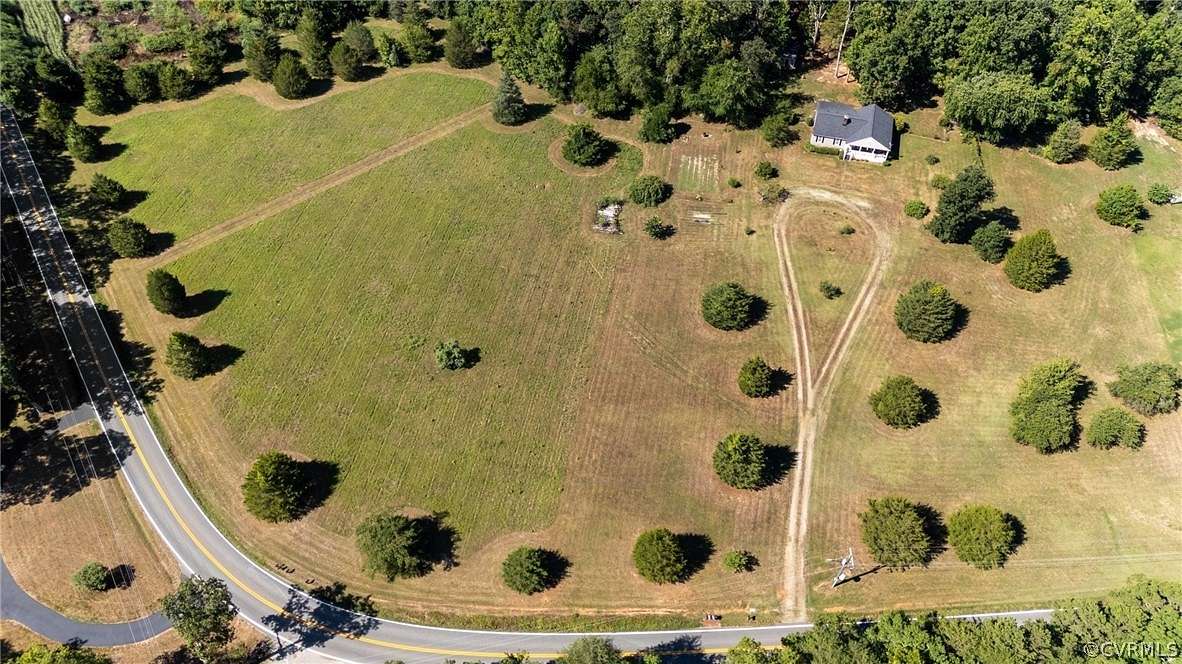 5.268 Acres of Residential Land with Home for Sale in Powhatan, Virginia