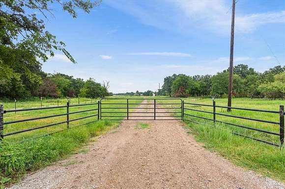 3.62 Acres of Residential Land for Sale in West, Texas