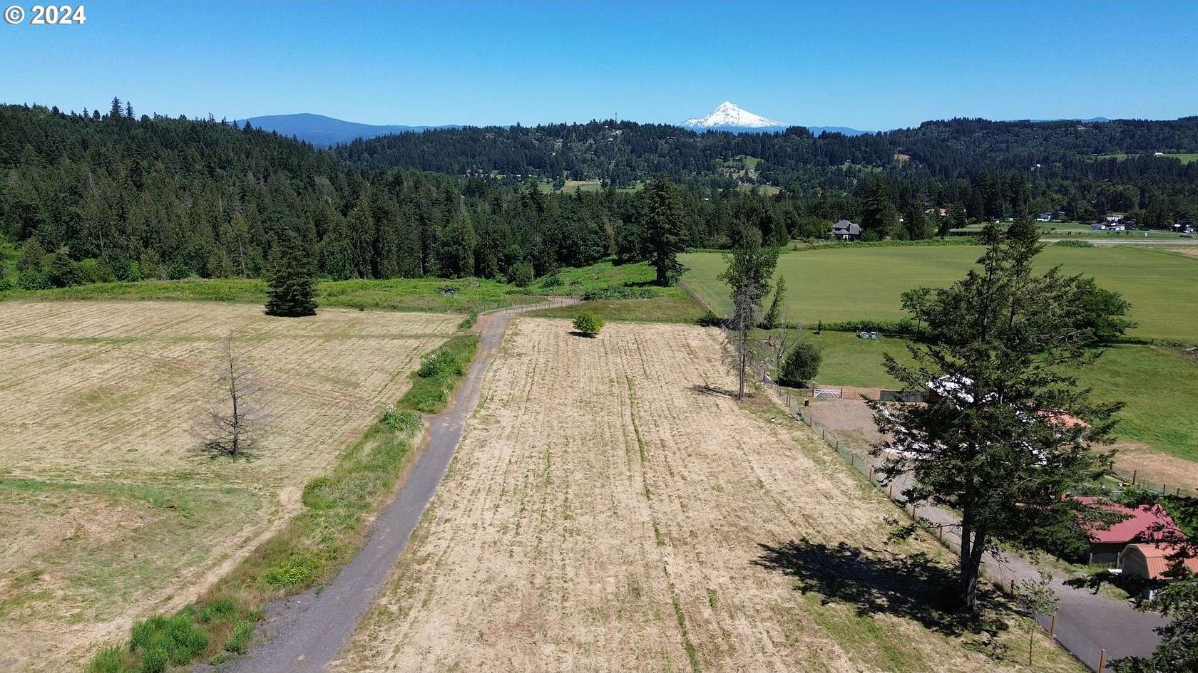 22.25 Acres of Recreational Land for Sale in Damascus, Oregon