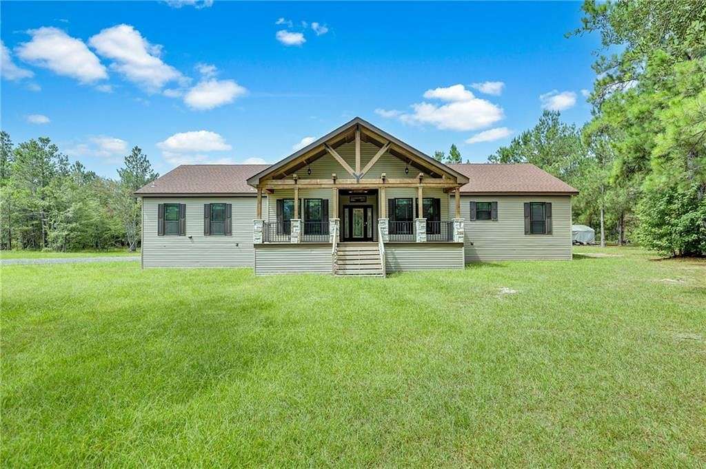 8.2 Acres of Land with Home for Sale in Folkston, Georgia