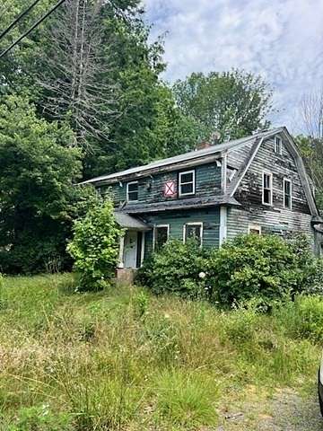 4.9 Acres of Residential Land with Home for Sale in Athol, Massachusetts