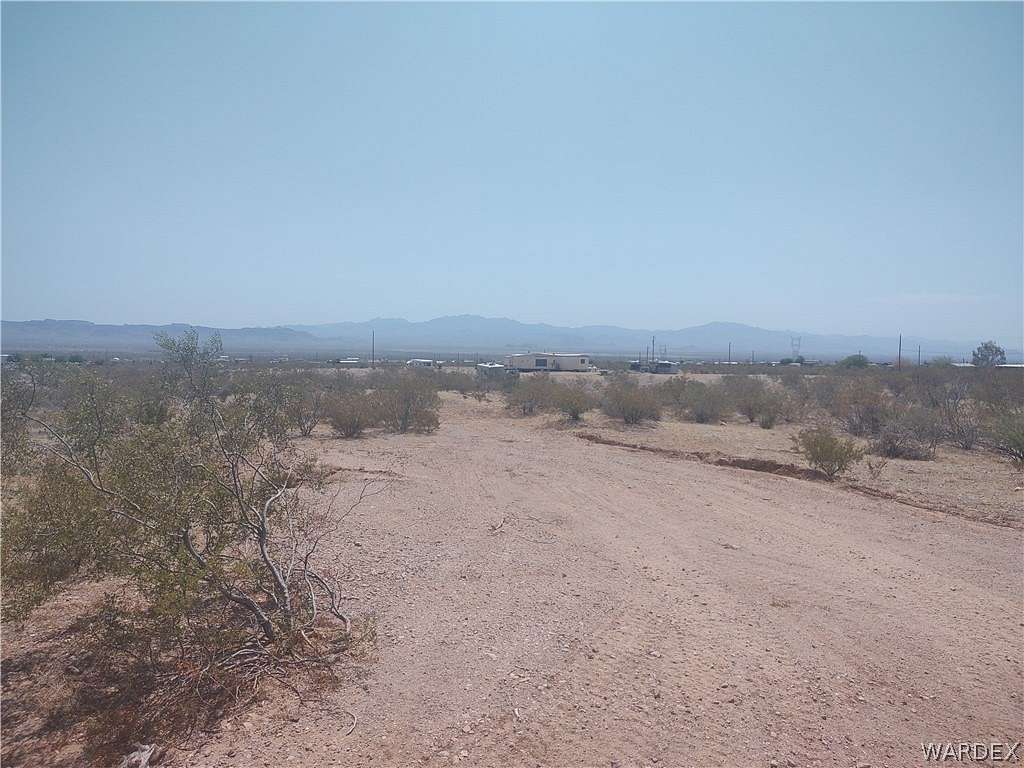 1.18 Acres of Land for Sale in Golden Valley, Arizona