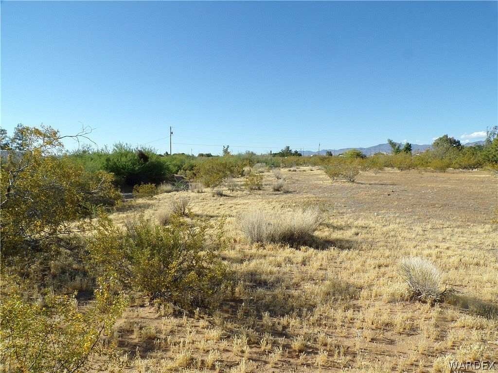 1.13 Acres of Residential Land for Sale in Golden Valley, Arizona