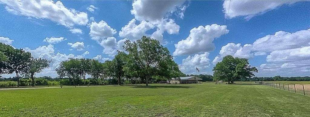 30 Acres of Land with Home for Sale in Trenton, Texas