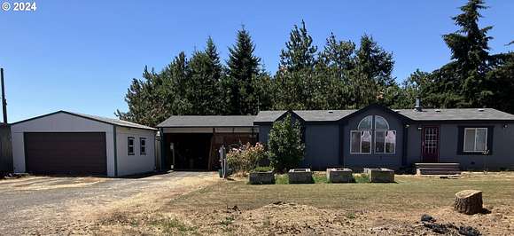 10.1 Acres of Land with Home for Sale in Creswell, Oregon