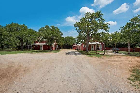 6 Acres of Land with Home for Sale in Alvord, Texas