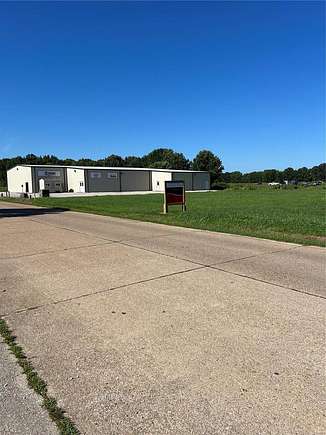 0.67 Acres of Commercial Land for Sale in Poplar Bluff, Missouri