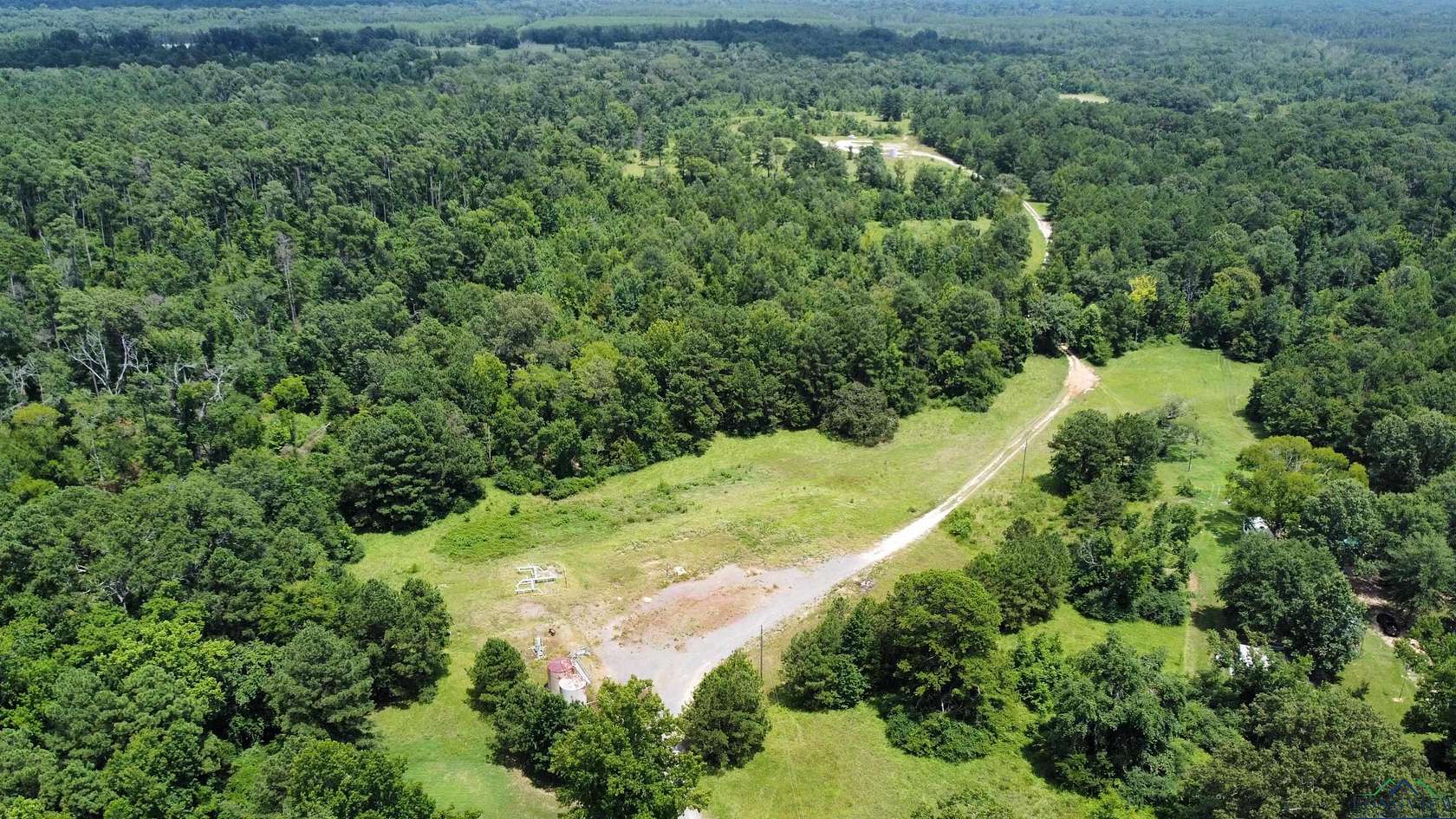 44 Acres of Recreational Land for Sale in Marshall, Texas