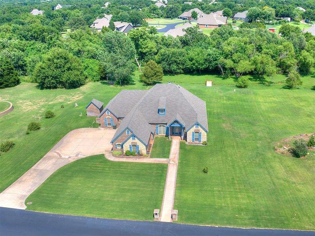 2.43 Acres of Residential Land with Home for Sale in Edmond, Oklahoma
