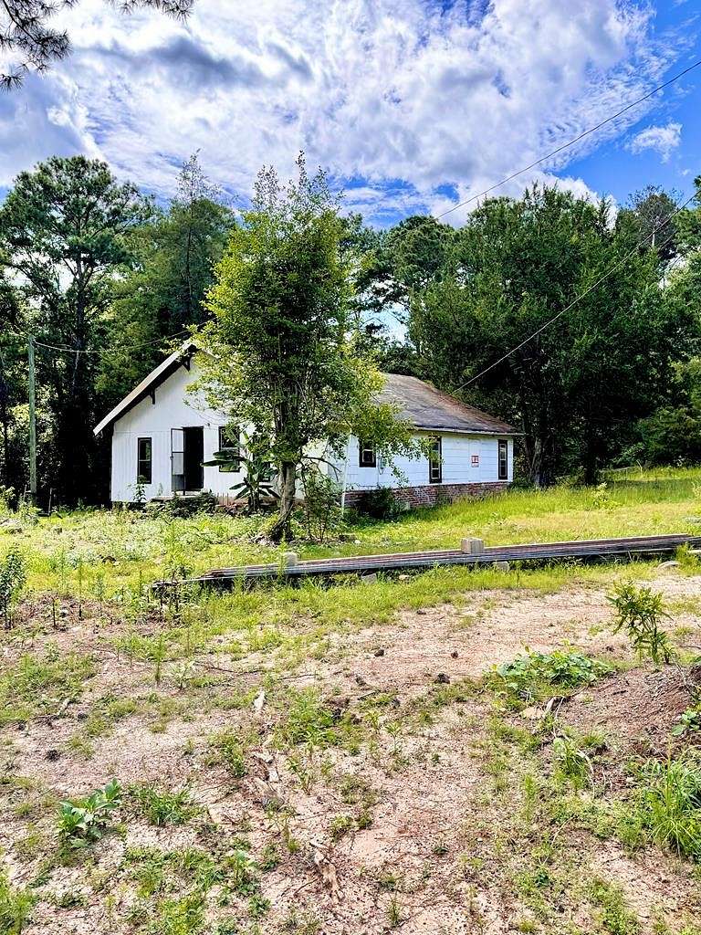 3.01 Acres of Residential Land with Home for Sale in Goshen, Alabama