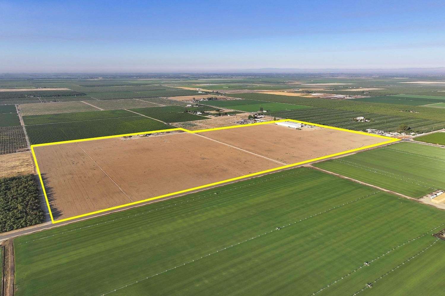 81.3 Acres of Agricultural Land with Home for Sale in Selma, California