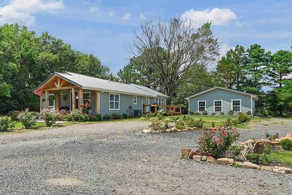 2 Acres of Residential Land with Home for Sale in Mena, Arkansas