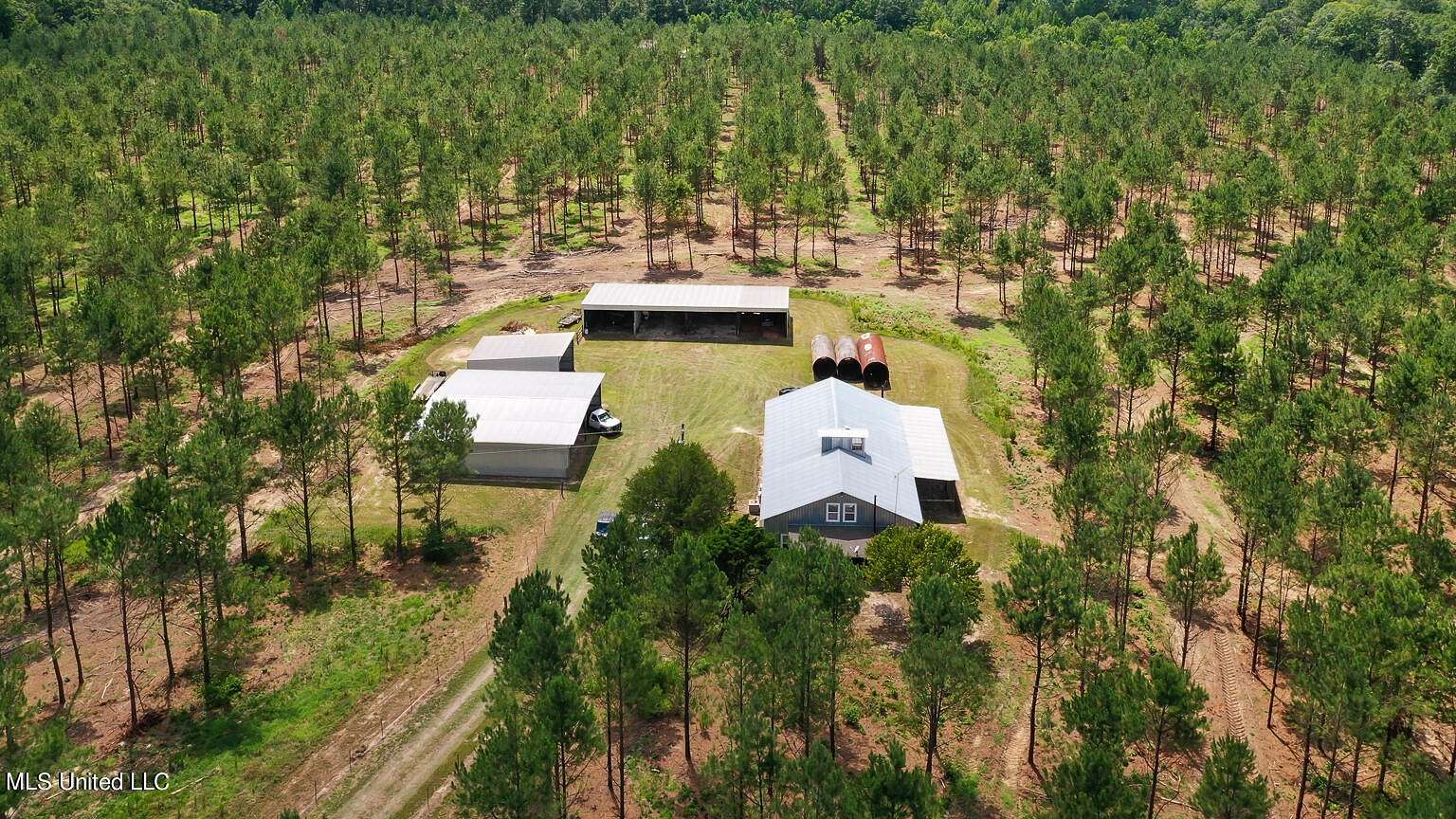 910 Acres of Land for Sale in Spearsville, Louisiana