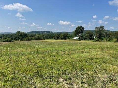 2.5 Acres of Residential Land for Sale in Lodi, Wisconsin