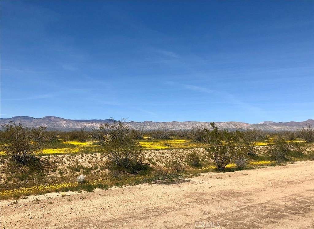 2.525 Acres of Land for Sale in Palmdale, California
