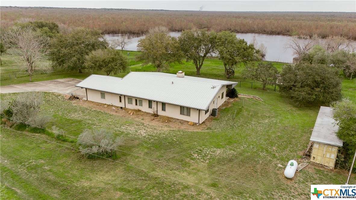 2.12 Acres of Residential Land with Home for Sale in Victoria, Texas