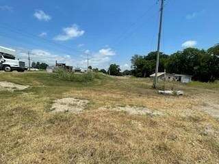 2.77 Acres of Improved Commercial Land for Sale in Mount Pleasant, Tennessee