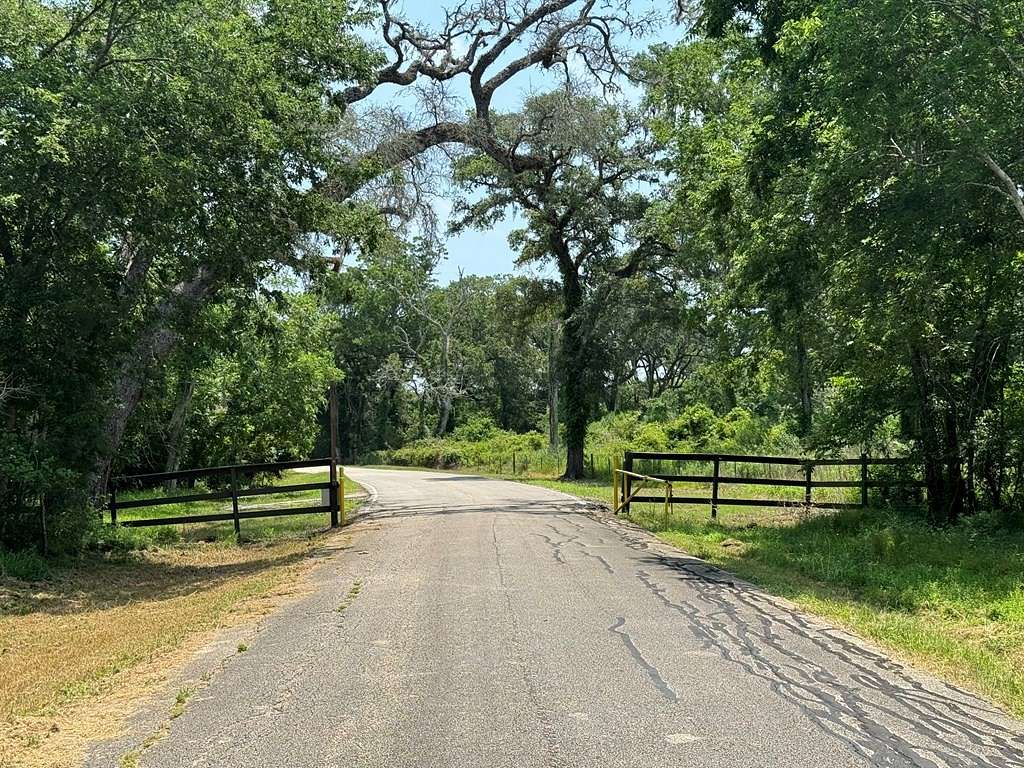 3 Acres of Land for Sale in Angleton, Texas