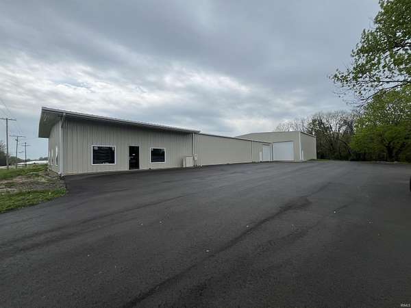 3 Acres of Improved Mixed-Use Land for Lease in Bedford, Indiana