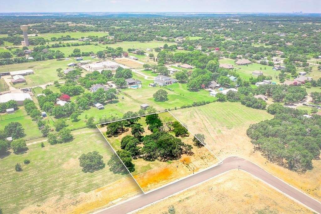 1 Acre of Residential Land for Sale in Burleson, Texas