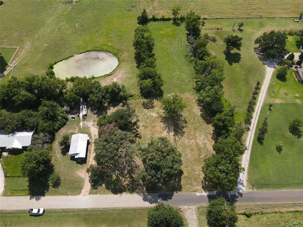 1.307 Acres of Residential Land for Sale in Fairfield, Texas