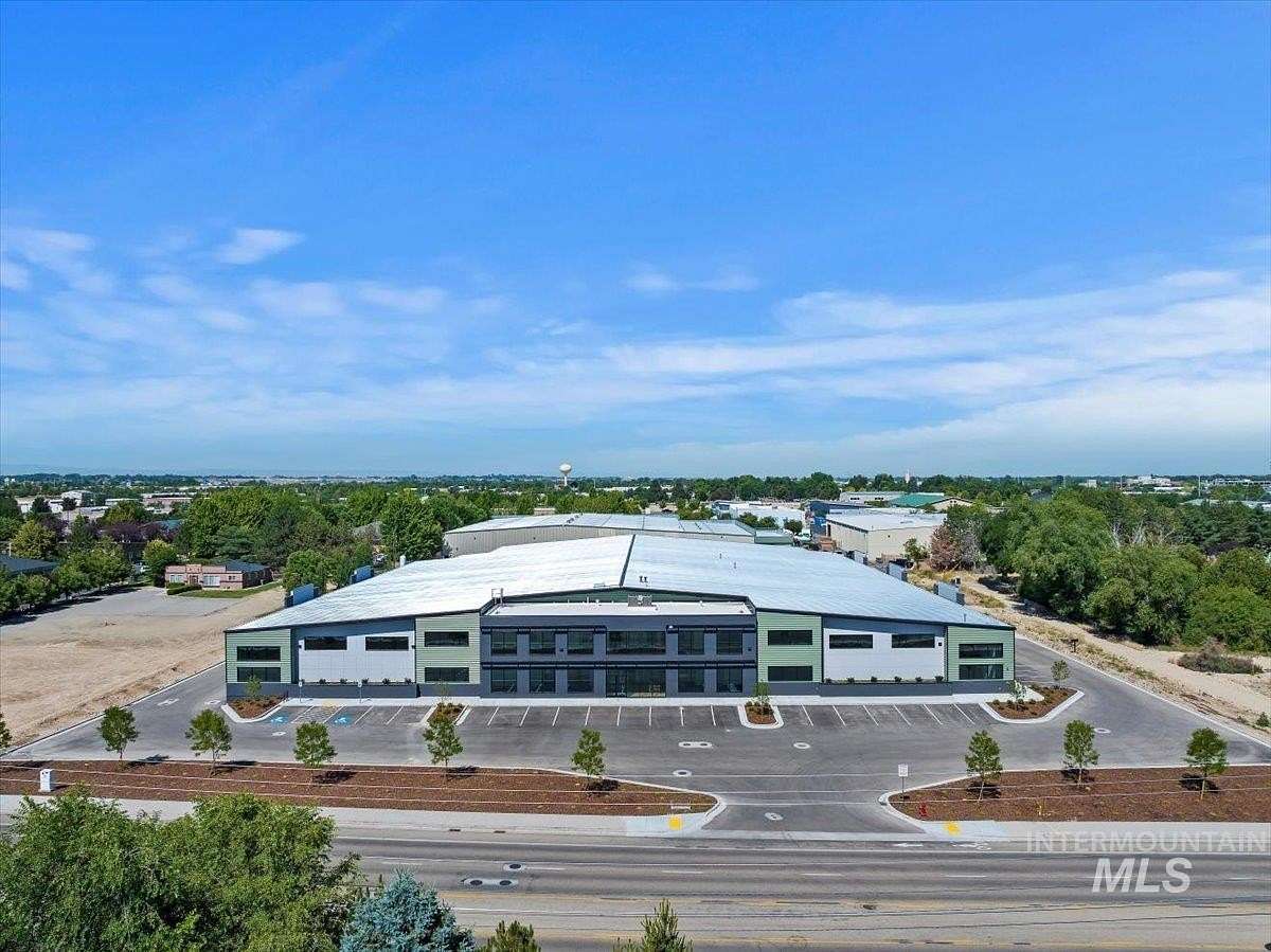 3 Acres of Improved Commercial Land for Sale in Meridian, Idaho