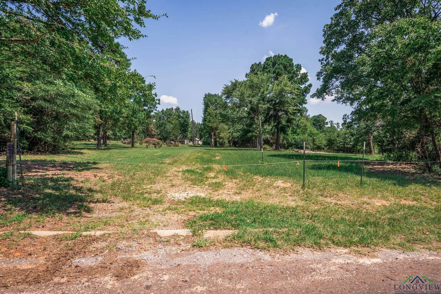 4.001 Acres of Residential Land for Sale in Big Sandy, Texas