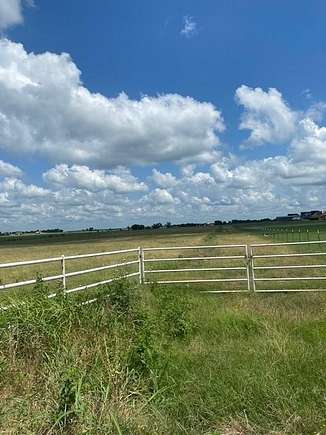 11.184 Acres of Land for Sale in Whitesboro, Texas