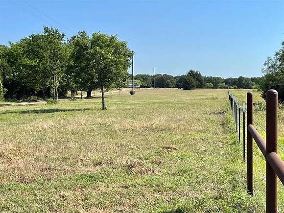 16.1 Acres of Land with Home for Sale in Chico, Texas