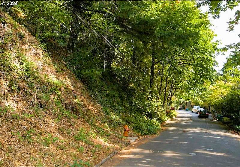 0.16 Acres of Residential Land for Sale in Portland, Oregon