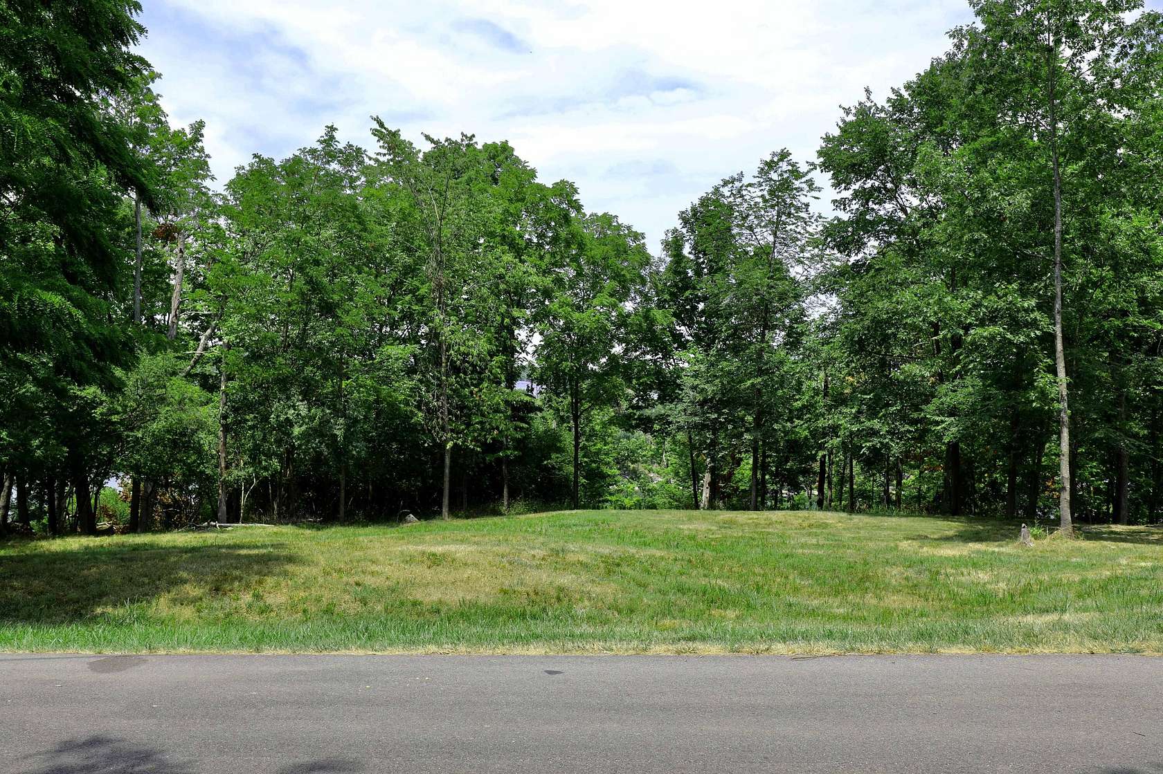 1 Acre of Residential Land for Sale in Lancaster, Kentucky