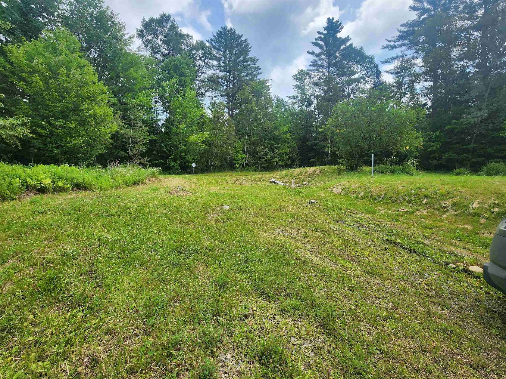 1.4 Acres of Residential Land for Sale in Concord, Vermont