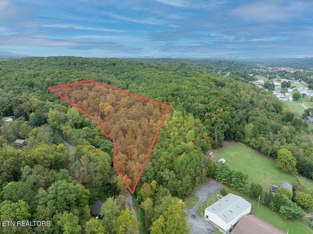 9.75 Acres of Residential Land for Sale in Clinton, Tennessee