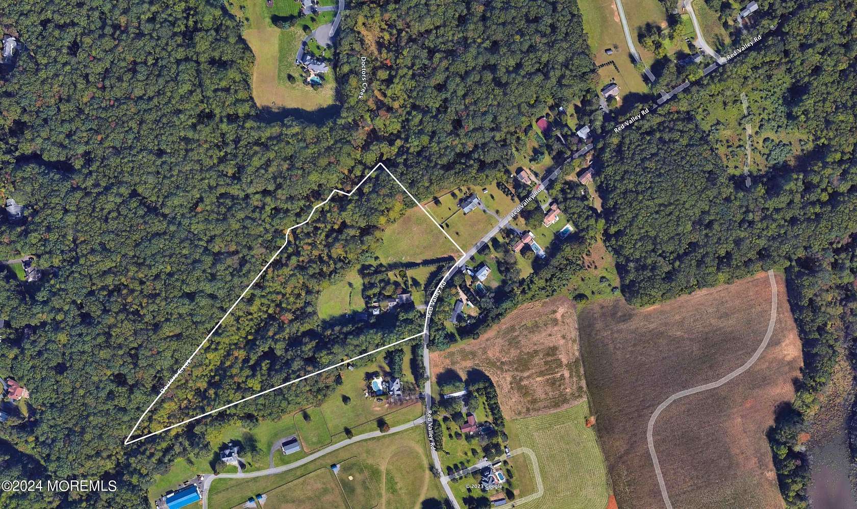 14.68 Acres of Land with Home for Sale in Clarksburg, New Jersey
