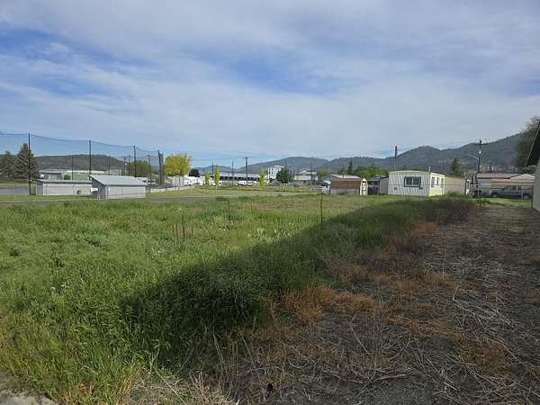 0.17 Acres of Commercial Land for Sale in Colville, Washington