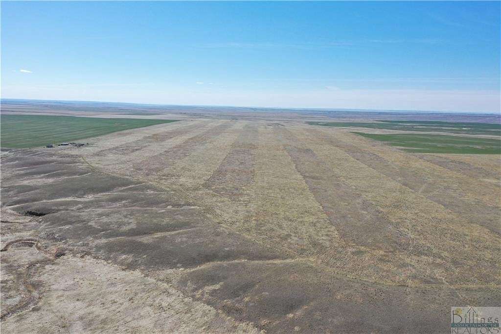 1,480 Acres of Agricultural Land with Home for Sale in Lavina, Montana